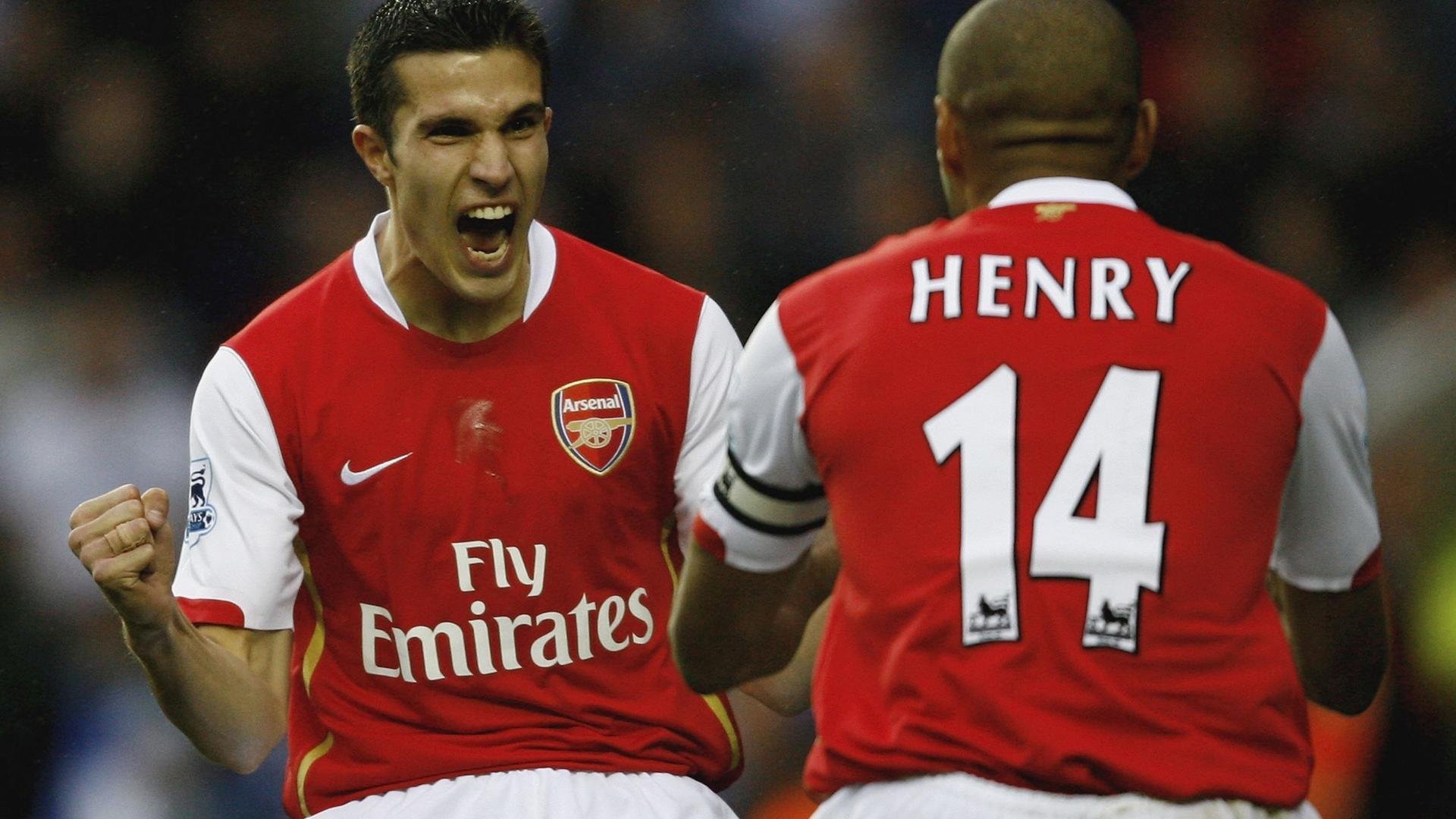 开云平台-范戴克爆发引领洪都拉斯创造历史，淘汰赛力克希腊书写新篇章